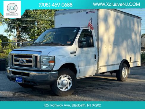 Used 2015 Ford E-350 and Econoline 350 Super Duty image 1