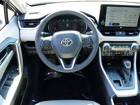 Used 2025 Toyota RAV4 XLE Premium w/ Weather Package AWD/4WD image 22
