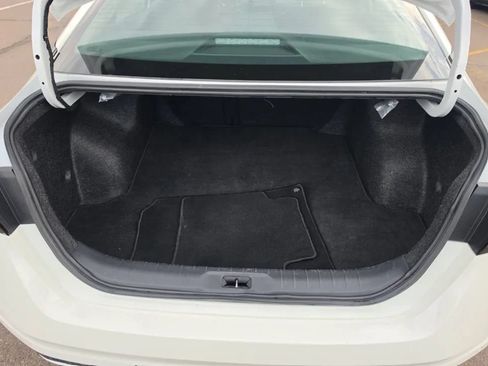 Used 2024 Nissan Altima 2.5 S FWD image 14