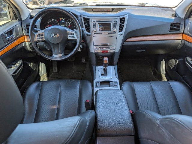 Used 2013 Subaru Outback 2.5i Limited w/ Moonroof Pkg AWD/4WD image 25