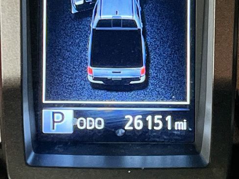 Used 2023 Toyota Tacoma TRD Off-Road image 12