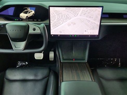 Used 2022 Tesla Model X image 34