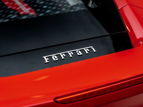 Used 2018 Ferrari 488 GTB RWD image 29