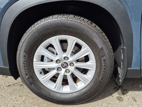Used 2024 Toyota Grand Highlander AWD image 20
