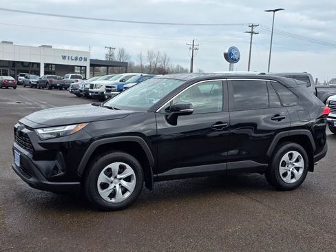 Used 2024 Toyota RAV4 LE image 32