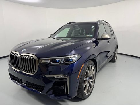 Used 2021 BMW X7 M50i w/ Dynamic Handling Package AWD/4WD image 3