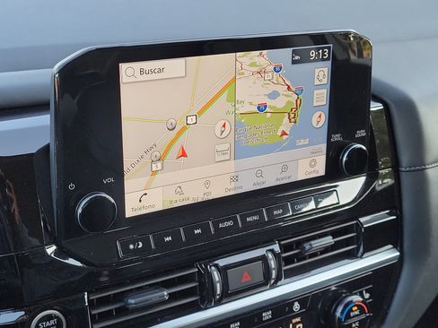 Used 2024 Nissan Pathfinder SL image 10