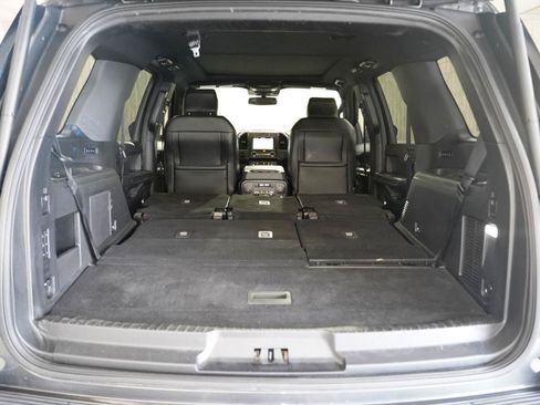 Used 2019 Ford Expedition Limited w/ Equipment Group 303A AWD/4WD image 41