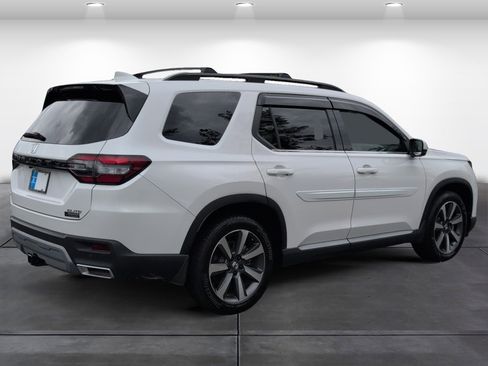 Certified 2024 Honda Pilot Elite image 5