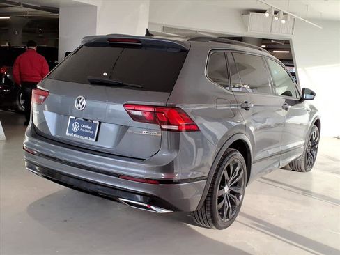Used 2021 Volkswagen Tiguan SE R-Line image 4