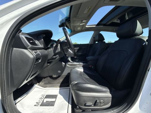 Used 2020 Kia Optima Premium FWD image 13