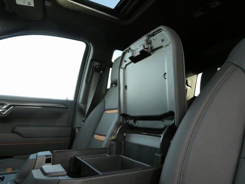 New 2026 GMC Sierra 1500 AT4 w/ AT4 Premium Package image 33