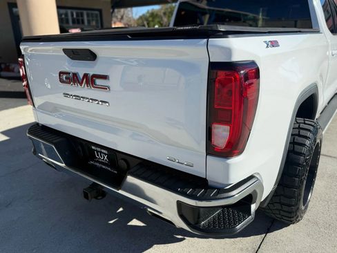 Used 2019 GMC Sierra 1500 SLE w/ SLE Value Package image 9