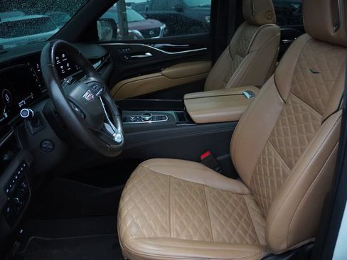 Used 2022 Cadillac Escalade Sport w/ Touring Package AWD/4WD image 6