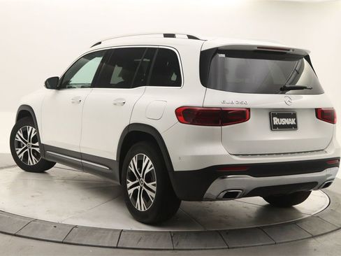 New 2025 Mercedes-Benz GLB 250 image 2