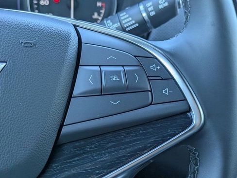 Certified 2025 Cadillac XT5 Premium Luxury w/ Technology Package AWD/4WD image 15