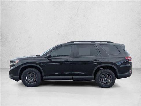 New 2025 Honda Pilot TrailSport image 5