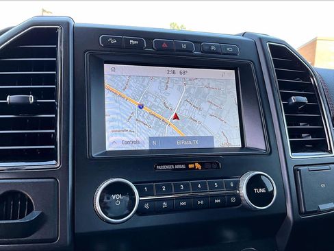 Used 2021 Ford Expedition Limited AWD/4WD image 30