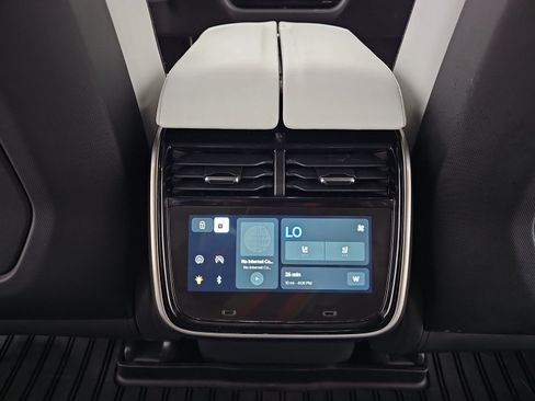 Used 2023 Rivian R1T Adventure AWD/4WD image 28