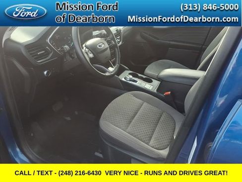 Used 2022 Ford Escape SE w/ Cold Weather Package image 13