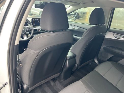 Certified 2023 Kia Forte LXS image 9