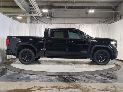 Used 2022 GMC Sierra 1500 Elevation image 18