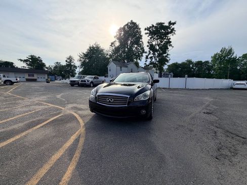 Used 2011 INFINITI M37 x w/ Premium Pkg AWD/4WD image 2