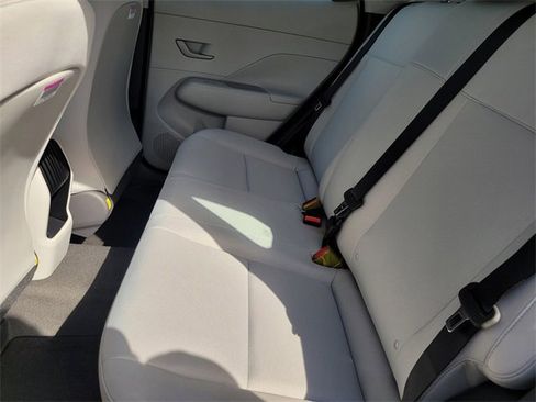 New 2026 Hyundai Kona SE image 7