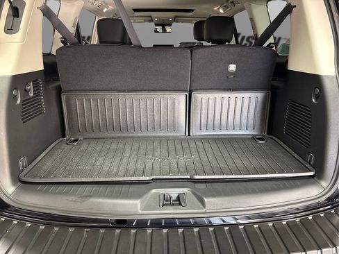Used 2023 Nissan Armada SL w/ Captain's Chairs Package AWD/4WD image 11