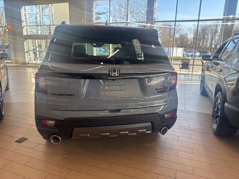 Used 2025 Honda Passport TrailSport image 7
