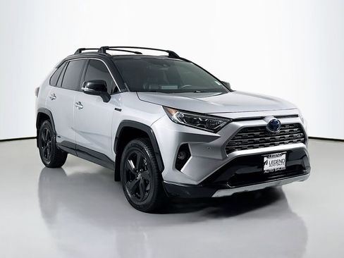 Used 2020 Toyota RAV4 XSE AWD/4WD image 3