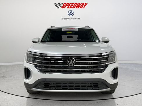New 2026 Volkswagen Atlas SE image 2