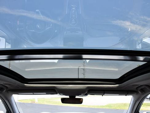 Used 2025 Acura RDX SH-AWD w/ Technology Package image 33