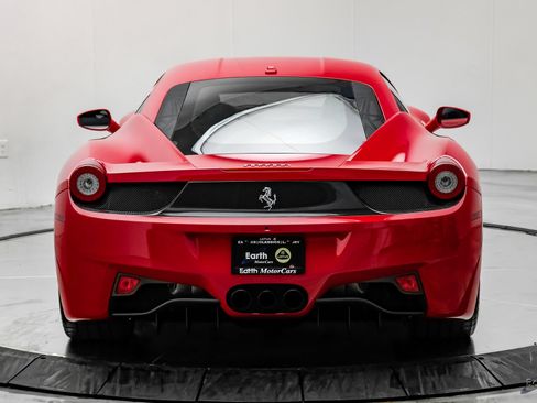 Used 2015 Ferrari 458 Italia Coupe RWD image 16