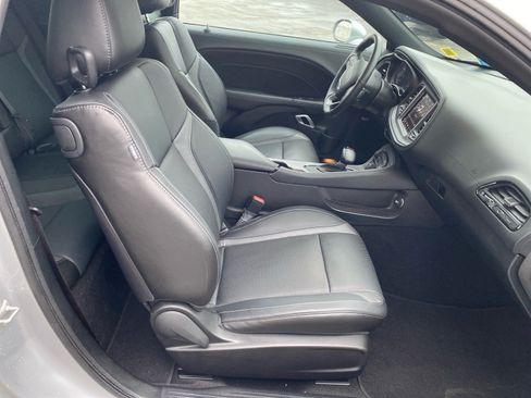 Used 2023 Dodge Challenger SXT w/ Plus Package RWD image 36