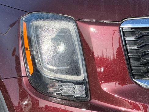 Used 2022 Kia Telluride EX image 10