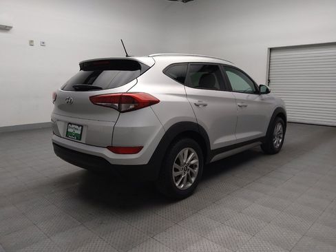 Used 2017 Hyundai Tucson SE w/ SE Popular Package 02 FWD image 9