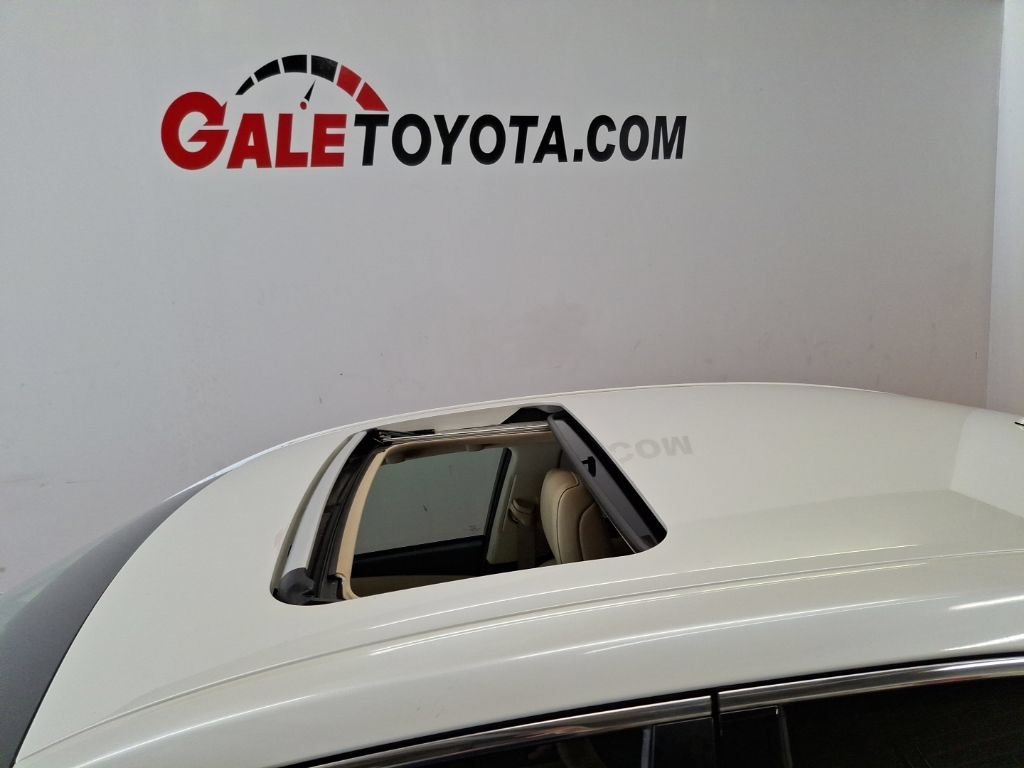 Used 2015 Toyota Avalon XLE Touring FWD image 8