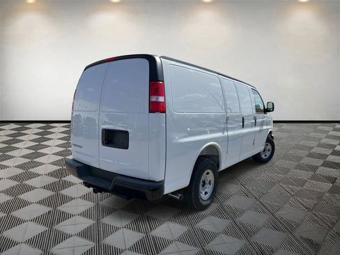 New 2026 Chevrolet Express 3500 w/ Driver Convenience Package RWD image 5