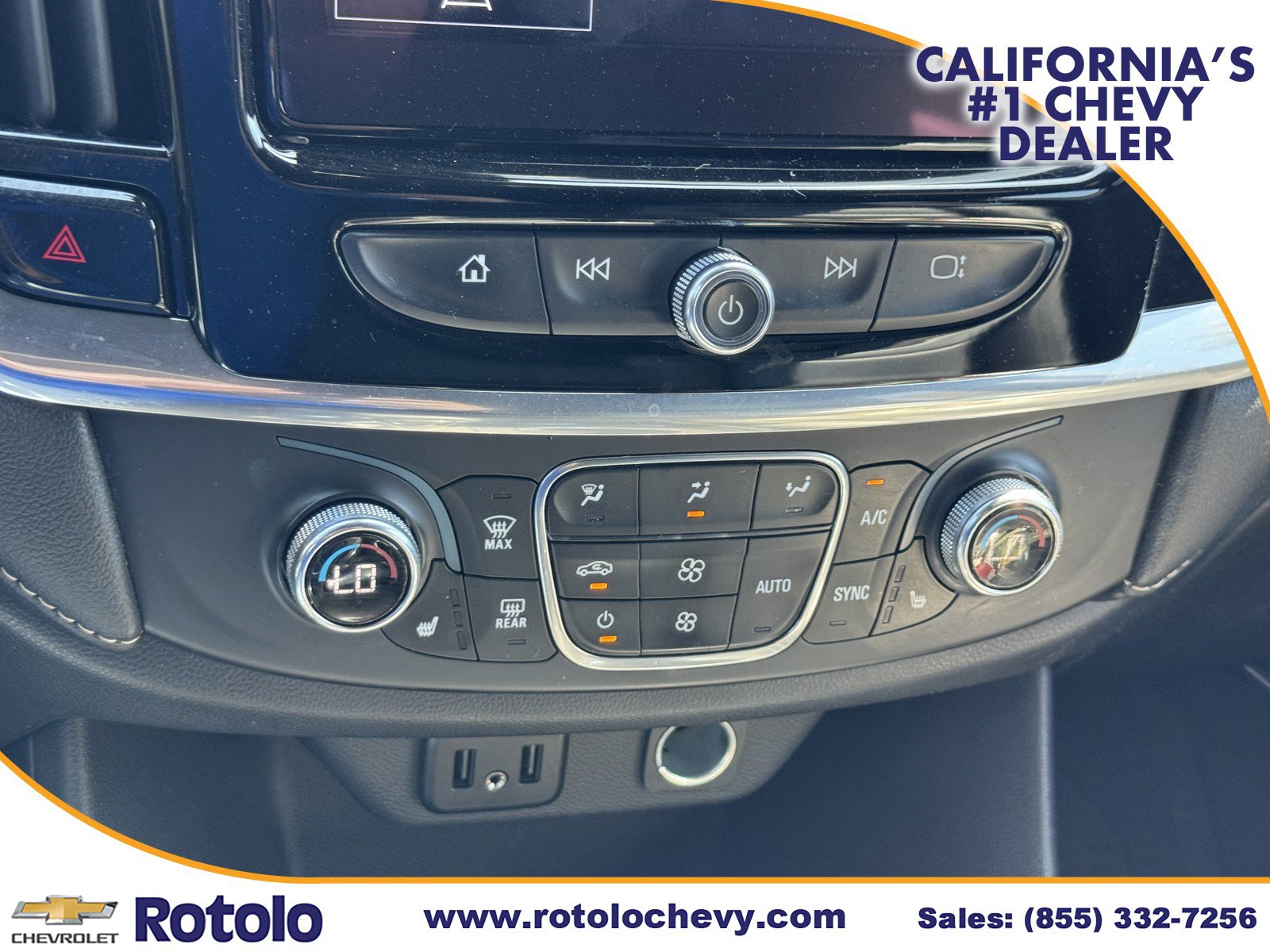 Used 2022 Chevrolet Traverse LT w/ LPO, Floor Liner Package FWD image 21