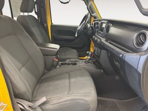 Used 2019 Jeep Wrangler Unlimited Sport S AWD/4WD image 16