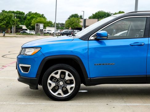 Used 2019 Jeep Compass Limited AWD/4WD image 12