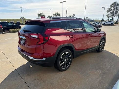 Used 2022 GMC Terrain SLT image 5