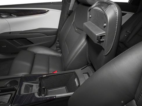 Used 2013 Cadillac XTS Premium image 9