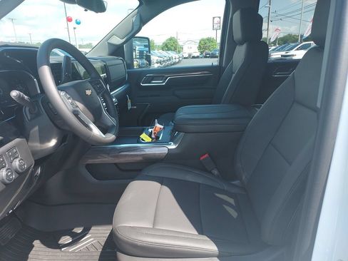 New 2026 Chevrolet Silverado 2500 LTZ w/ LTZ Plus Package AWD/4WD image 9