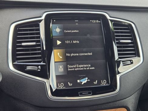 Used 2022 Volvo XC90 T6 Momentum w/ Advanced Package image 18