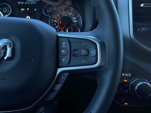 Used 2025 RAM 1500 Big Horn AWD/4WD image 12