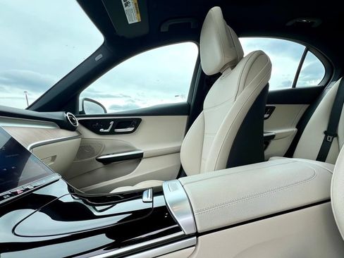Certified 2023 Mercedes-Benz C 300 4MATIC Sedan image 16