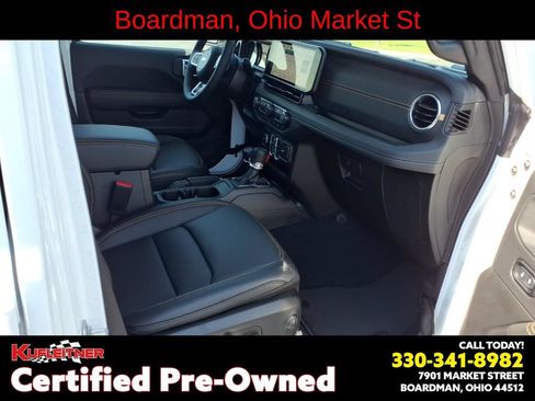 Used 2026 Jeep Wrangler Unlimited Sahara w/ Dual Top Group AWD/4WD image 17