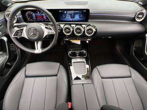 Certified 2025 Mercedes-Benz CLA 250 4MATIC image 21